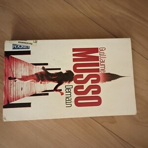 Guillaume Musso 'Demain' Book